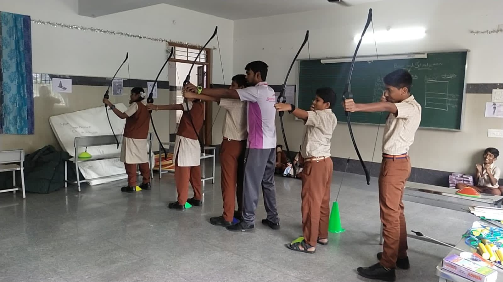 School-day integrated sports and physical education. (photo 08)