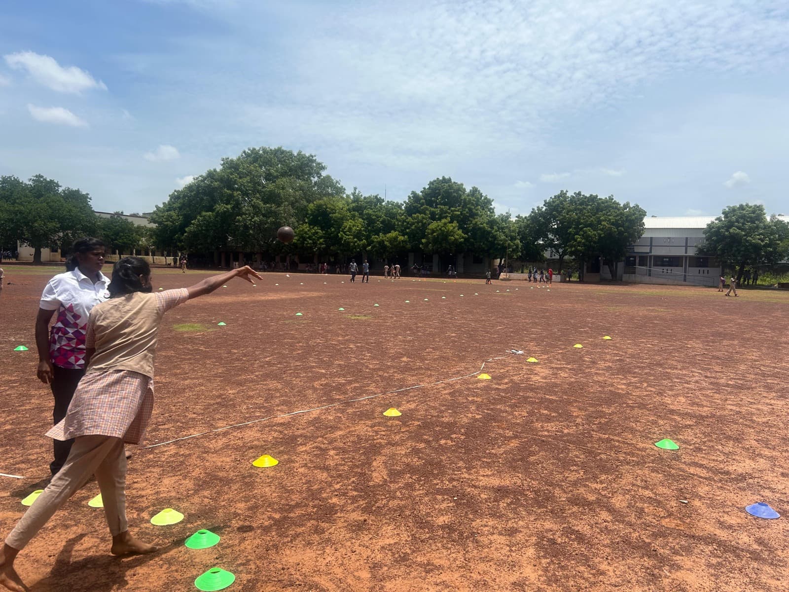 SIO's structured PE work in government schools. (photo 08)