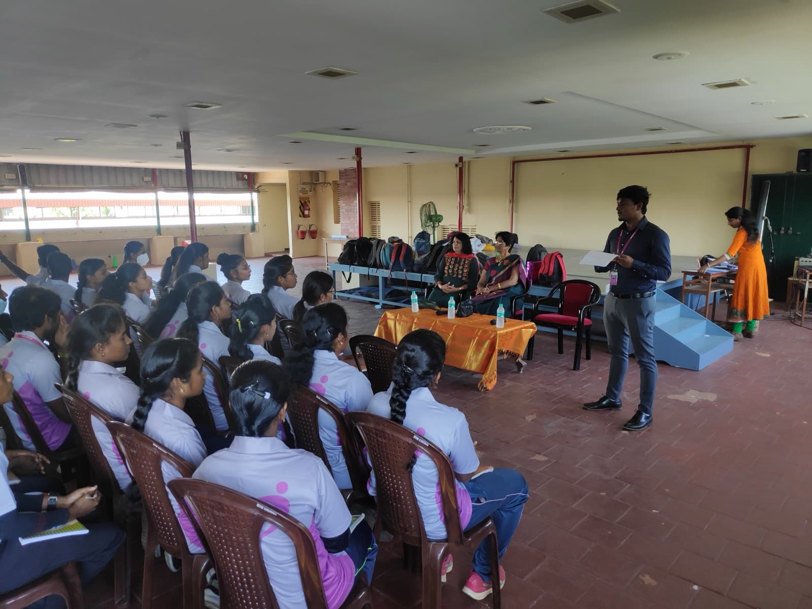 Teachers training through Sportsa's TPET certification. (photo 08)